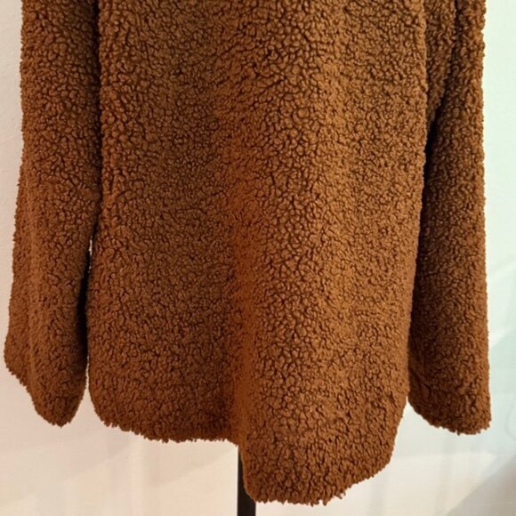 7115 by Szeki sz S Cozy Brown Sherpa Pullover turtleneck with pockets good cond - Picture 7 of 9